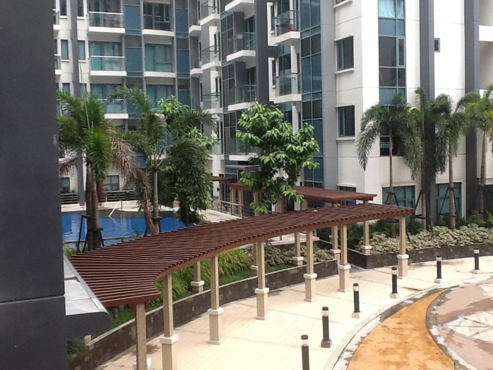 Palm Tree Genlex Condo Manila Luaran gambar