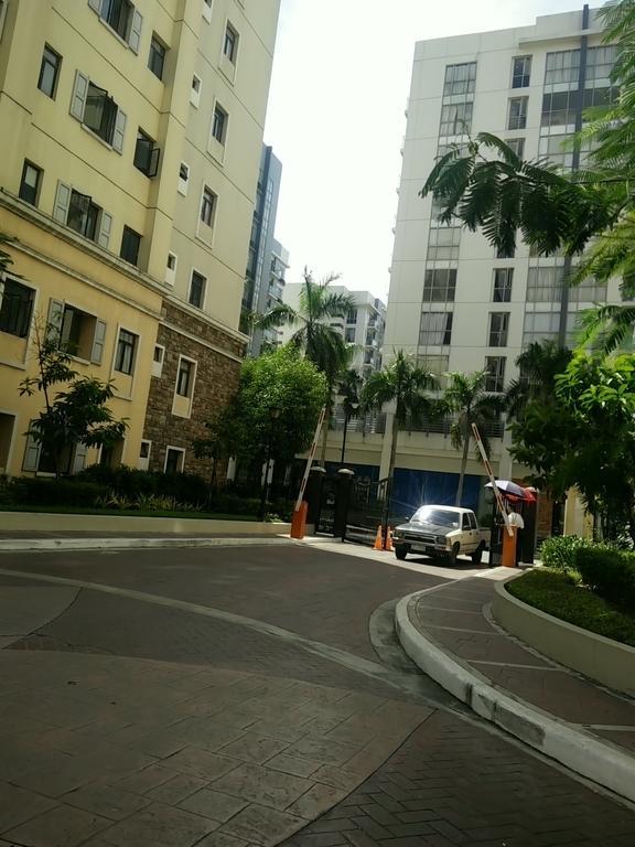 Palm Tree Genlex Condo Manila Luaran gambar